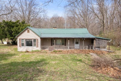 /international/us/14307-darrow-road-vermilion-oh-110106984315/