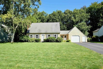 /international/us/3-new-castle-street-concord-nh-110110236759/