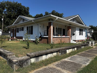 /international/us/1018-elm-avenue-south-pittsburg-tn-110110407030/
