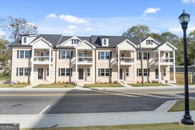 /international/us/319-s-madison-monroe-ga-110095582706/