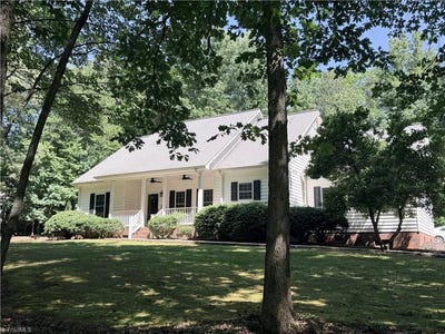 /international/us/263-thornecliffe-drive-state-road-nc-110108679698/