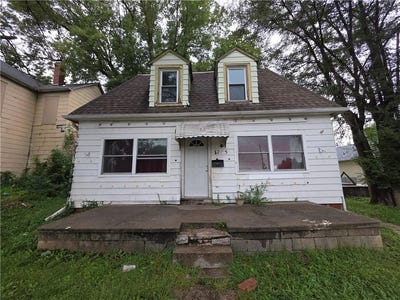 /international/us/705-thompson-avenue-st-joseph-mo-110110349946/