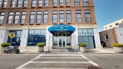 /international/us/25-leroy-place-new-rochelle-ny-110106957117/