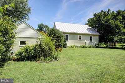 /international/us/30-wyrick-avenue-shippensburg-pa-110101437590/