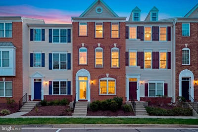 /international/us/25156-monteith-terrace-chantilly-va-110119965470/