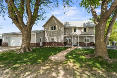 /international/us/1273-120th-street-boone-ia-110107850239/