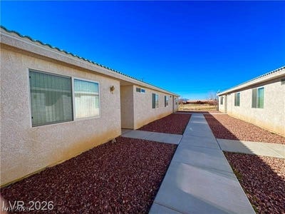 /international/us/1080-s-hall-pahrump-nv-110108239745/