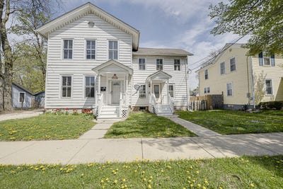 /international/us/371-cedar-street-aurora-il-110107610791/