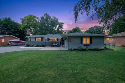 /international/us/5845-olympic-parkway-waterford-mi-110108902027/