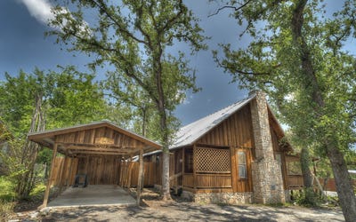 /international/us/191-oak-hill-drive-leakey-tx-110108204224/