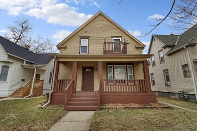 /international/us/937-grove-ave-racine-wi-110106974295/