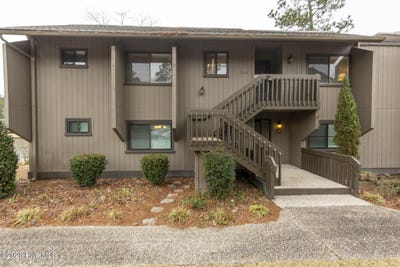/international/us/250-sugar-gum-lane-pinehurst-nc-110105312231/