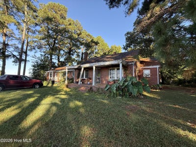 /international/us/1946-paradise-road-edenton-nc-110120561969/
