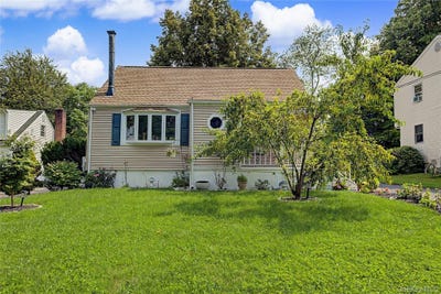 /international/us/12-saratoga-road-white-plains-ny-110109583775/