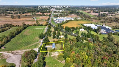 /international/us/12375-brooklyn-road-brooklyn-mi-110120464554/