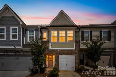 /international/us/1407-crest-creek-court-clover-sc-110108033486/