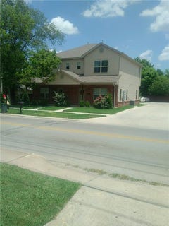 /international/us/1522-n-leverett-avenue-fayetteville-ar-110108347301/