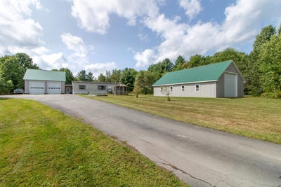 /international/us/99-river-road-irasburg-vt-110102144254/