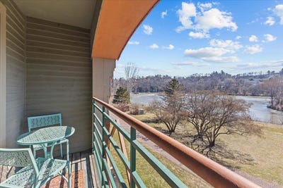 /international/us/100-w-canal-street-winooski-vt-110107735495/
