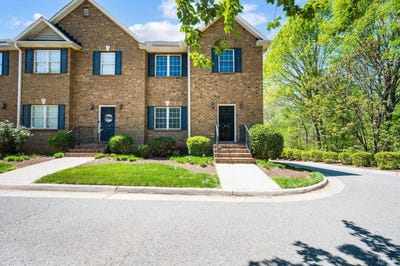 /international/us/1002-enterprise-drive-lynchburg-va-110107387109/