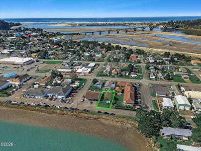 /international/us/840-ne-mill-street-waldport-or-110108061868/