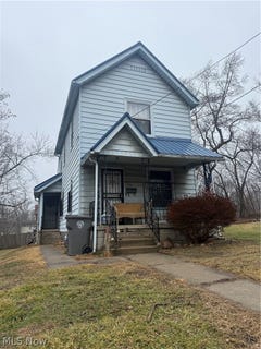 /international/us/222-seneca-street-youngstown-oh-110105906395/