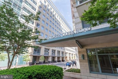 /international/us/851-n-glebe-road-n-arlington-va-110100614238/