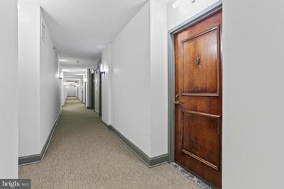 /international/us/4801-fairmont-avenue-bethesda-md-110100585693/