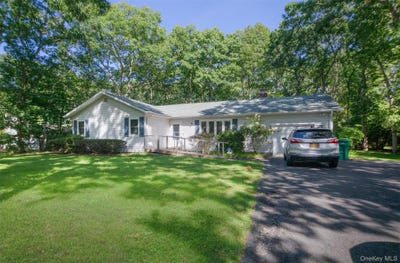 /international/us/42-squires-avenue-east-quogue-ny-110120134480/