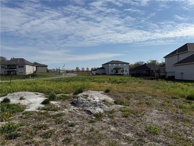 /international/us/2701-ne-crestview-street-blue-springs-mo-110098785131/?lang=zh-cn