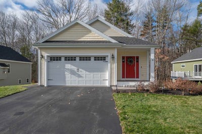 /international/us/16-currier-lane-fremont-nh-110103980280/