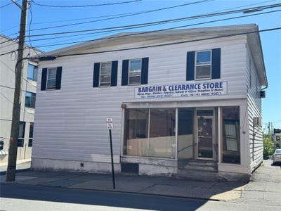 /international/us/20-john-street-middletown-ny-110099097180/