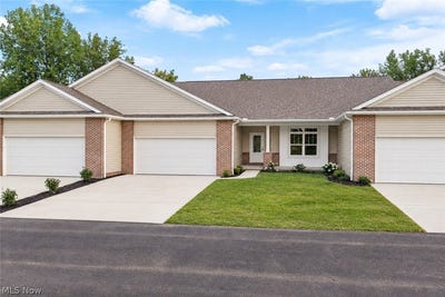 /international/us/1219-queen-anne-drive-nw-massillon-oh-110120508250/