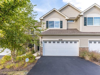 /international/us/1676-carlstedt-drive-batavia-il-110105040281/