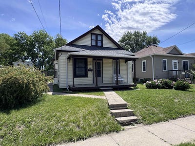/international/us/608-s-helen-st-sioux-city-ia-110108338677/