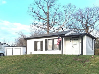 /international/us/2241-wallace-avenue-north-chicago-il-110107342079/