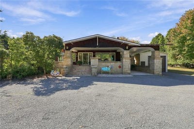 /international/us/637-stokesburg-road-walnut-cove-nc-110120458512/