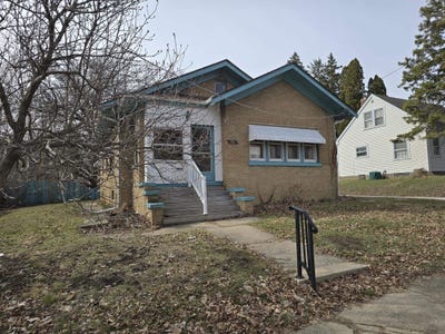 /international/us/112-rome-avenue-rockford-il-110106432058/