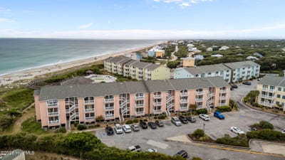 /international/us/9201-coast-guard-road-emerald-isle-nc-110107540099/