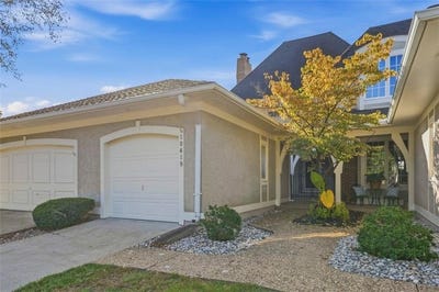 /international/us/10419-garnett-street-overland-park-ks-110110127987/