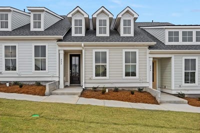 /international/us/224-lake-greenwood-blvd-greenwood-sc-110104814695/