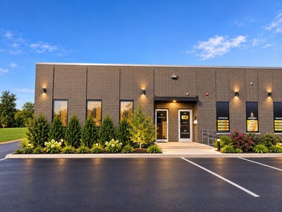 /international/us/750-bonnie-lane-elk-grove-village-il-110120608678/