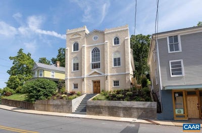 /international/us/921-w-beverley-st-staunton-va-110098007528/