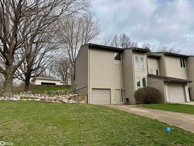 /international/us/1201-n-clark-street-unit-3a-carroll-ia-110107277150/