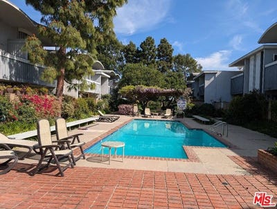 /international/us/4804-la-villa-marina-marina-del-rey-ca-110106183879/