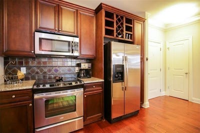 /international/us/901-abernathy-road-atlanta-ga-110106917558/