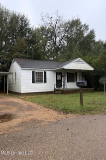 /international/us/513-laird-circle-brookhaven-ms-110103811614/