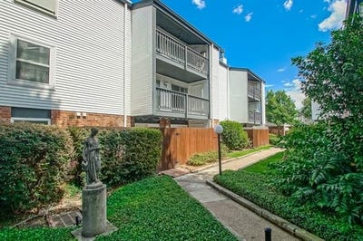 /international/us/832-s-clearview-parkway-harahan-la-110102650824/