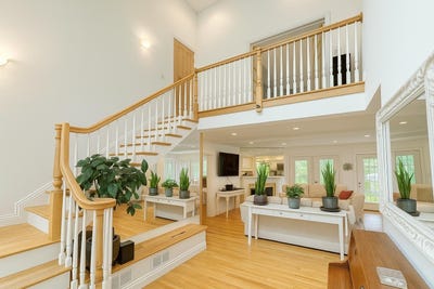 /international/us/15-laurel-lane-sag-harbor-ny-110100378974/