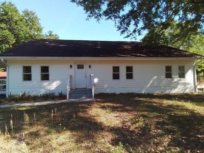 /international/us/3657-coastal-highway-crawfordville-fl-110108612255/